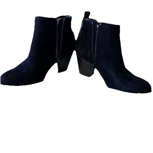 Dolce Vita Women's Black Collyns Short Bootie Suede Leather Stack Heel Size 7.5 - Picture 9 of 13